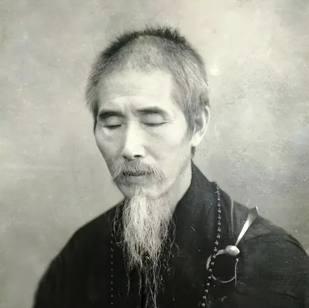 中国最有名的一位高僧,中国近代第一高僧一共活了120岁