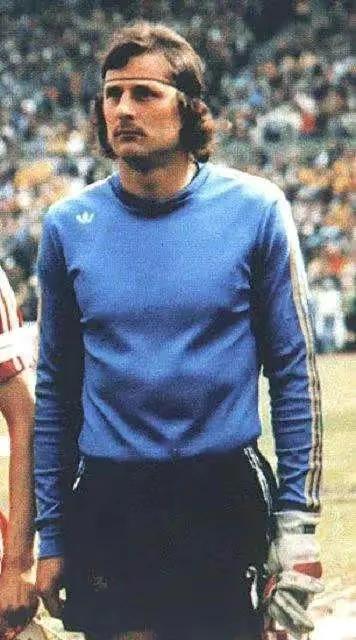 盘点足球史上的奇迹,足球史上最著名的十大球星