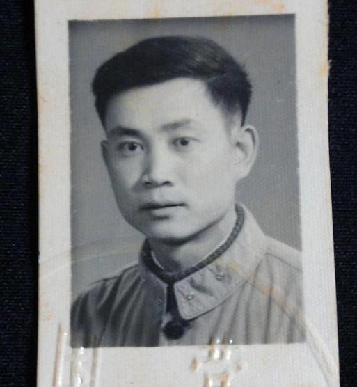 人去世了还能保留相片吗,人死后相片要留吗