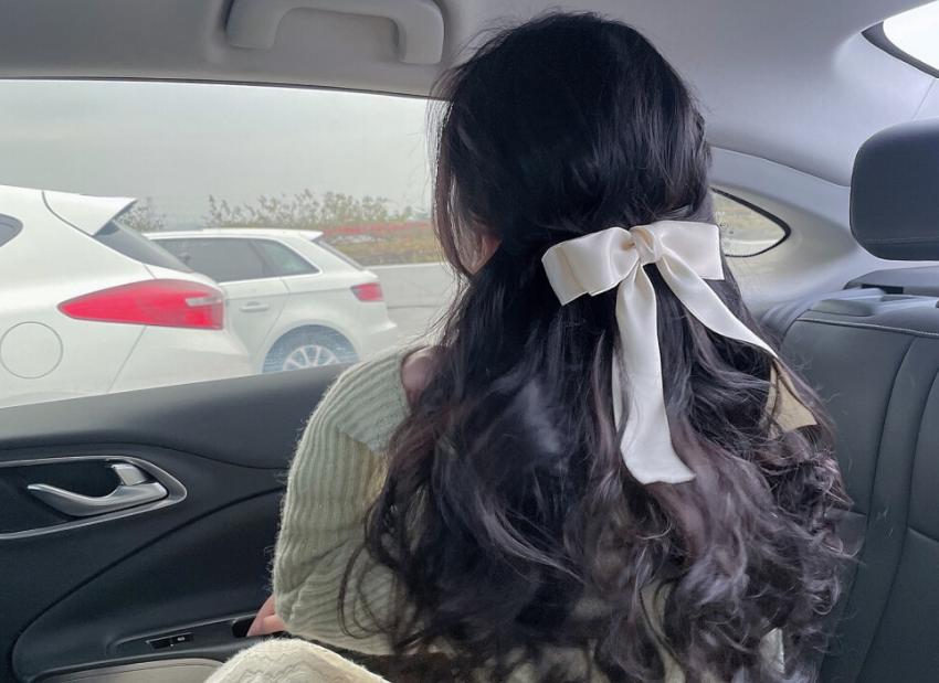 我退休金2000，儿子用我的工资卡给儿媳买了个35000的包，太气人