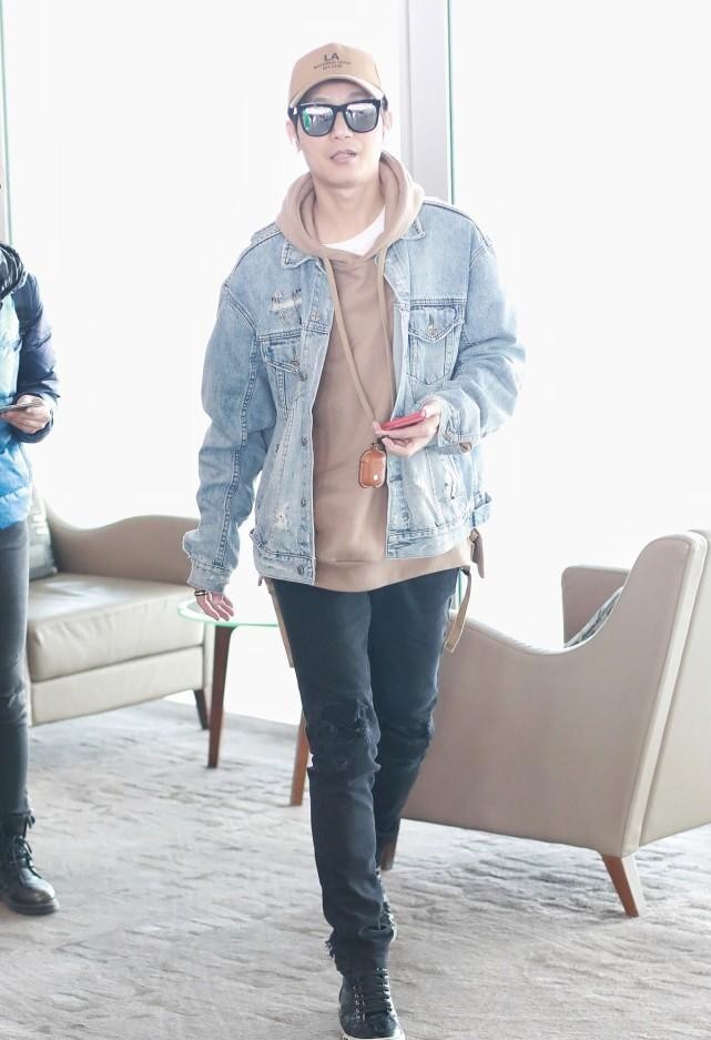 陈楚生快男穿衣,陈楚生07年西装