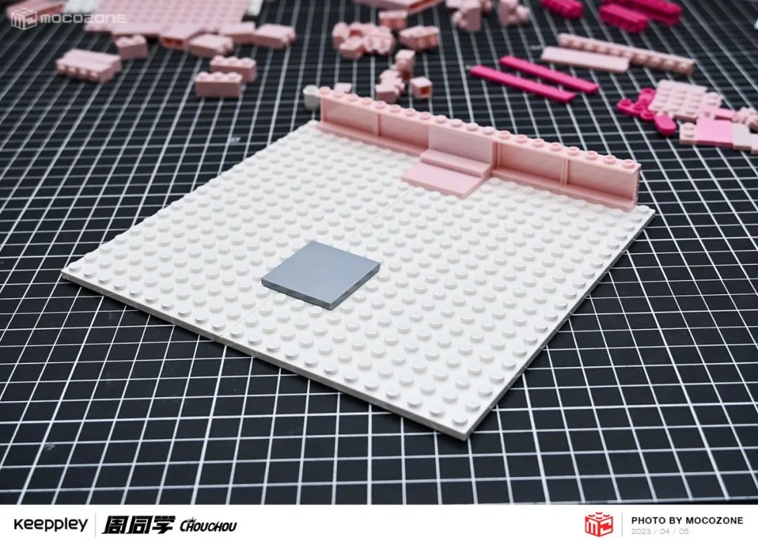 【积木测评】旋转的场景变换！周杰伦首款积木套装很有趣