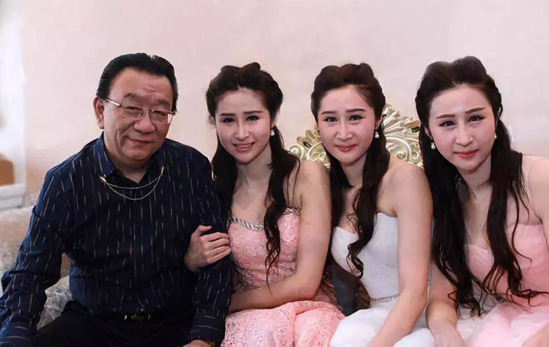 私生活混乱、撒谎成性、批判他人堕落自己，这7位老戏骨令人汗颜