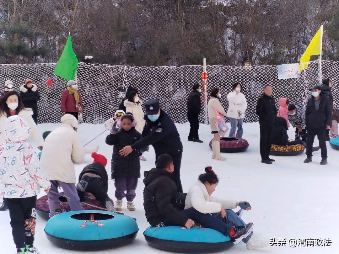 春节我在岗守护万家平安的句子,春节我在岗瓷都公安守护万家平安