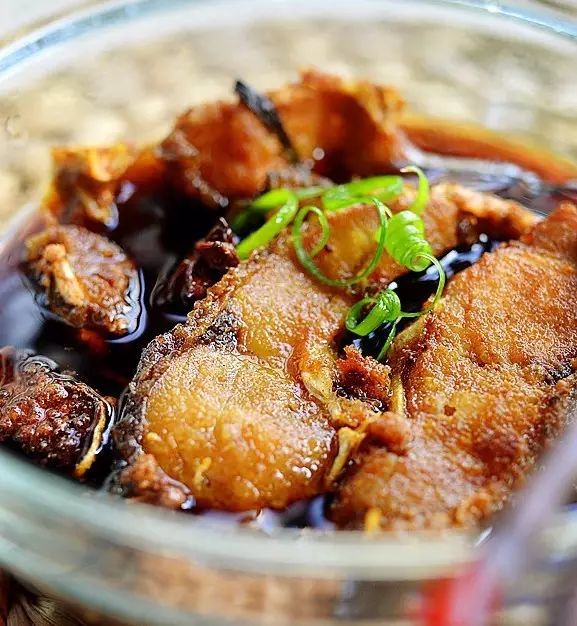 草鱼焖鱼家常做法,酥焖草鱼怎么做好吃