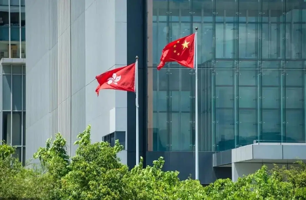 现在香港用的是人民币还是港币,为什么香港用港币不用人民币