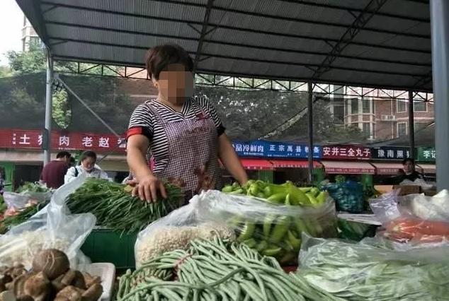为什么年轻人不去地摊买菜,为什么老人不愿意买便宜菜