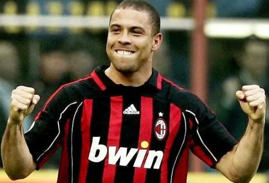 伊布在米兰几个冠军,伊布回归米兰进了几个球