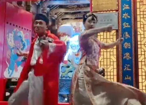 草根网红怎么样了,曾经红极一时的网红人设崩塌