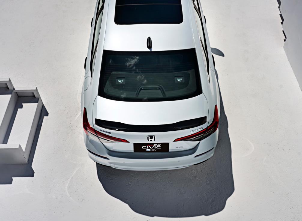 油耗很低百公里5个油操控性强,本田思域2008款1.8l自动挡油耗