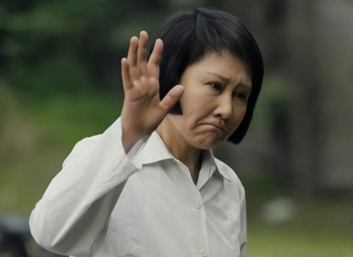 气场不对别硬演“女干部”，2部热播剧5位女演员一比较，差距不小