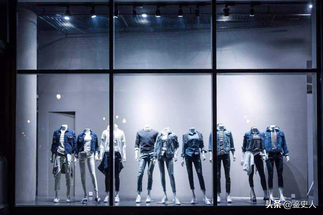 80后小伙创业卖女装,服装80后草根创业者