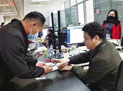 牢记初心使命为民履职尽责,牢记为民宗旨勇于担当奉献