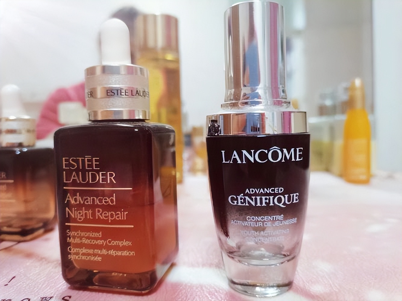 最好的精华是兰蔻还是雅诗兰黛,雅诗兰黛精华好用还是兰蔻好用