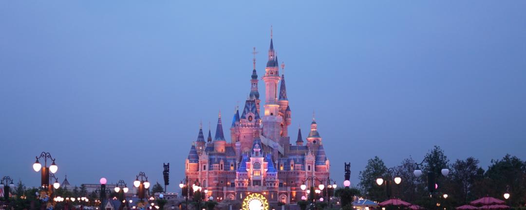 童话里的世界都是骗局,童话世界陷危机