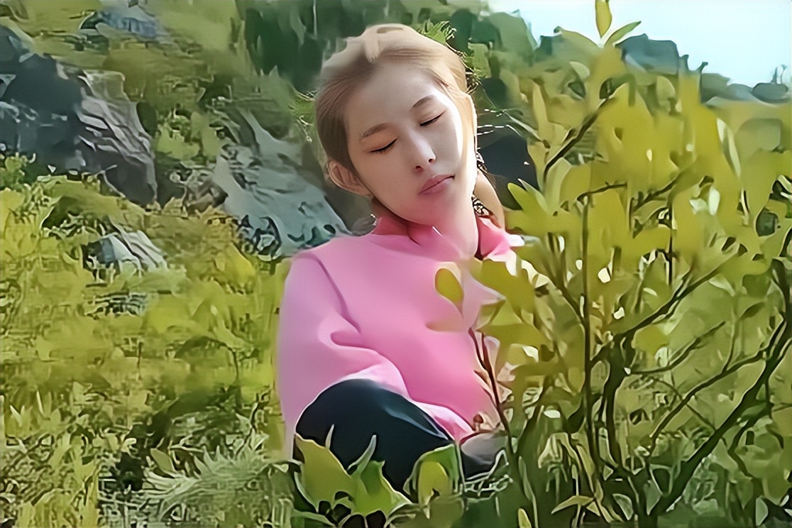 16岁富家女喂饭3年后现状,辽宁16岁女孩需要人喂饭