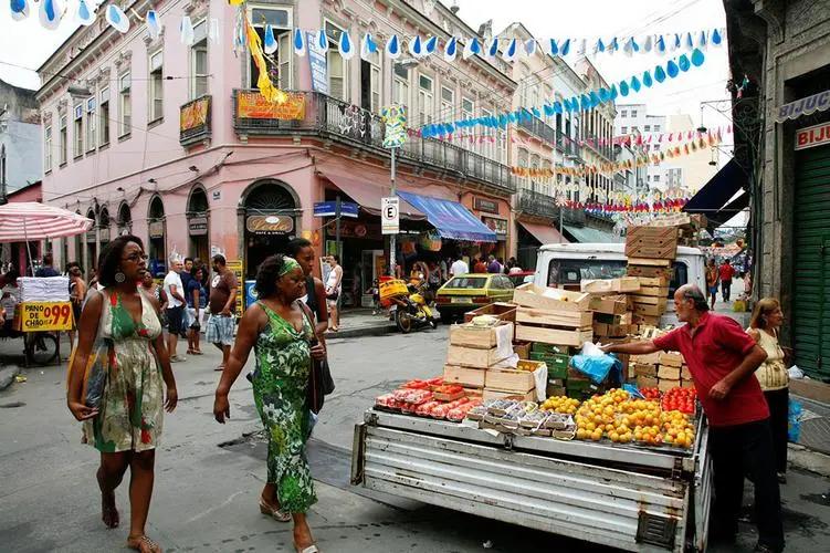 巴西热带雨林原始部落,巴西的奇葩习俗