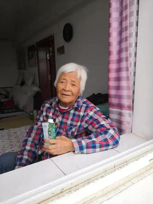 感人情感故事片,感人情感故事简短100字