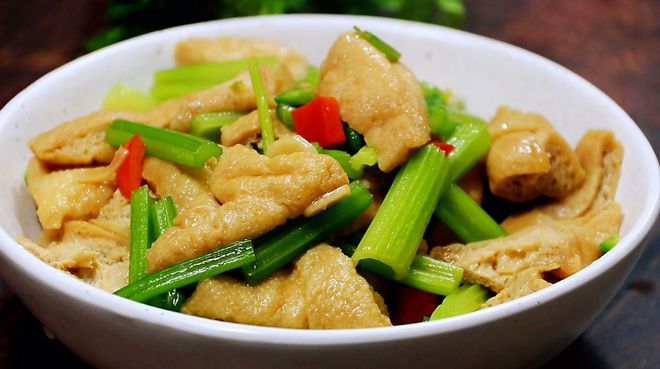 4种刮油菜减肥食谱,油菜的十种最佳吃法减肥餐