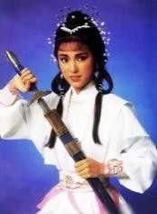 米雪：第一部金庸剧女主，成龙苦追她八年无果，66岁近照仍似少女