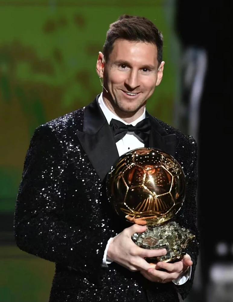 梅西是不是最伟大的足球运动员,梅西是史上得金球最多的人吗