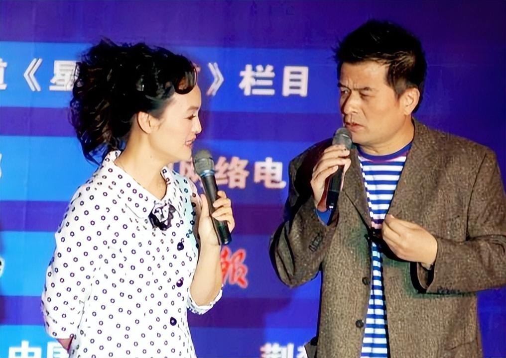 从央视名嘴到无名大爷,从无名到高朋满座郭德纲