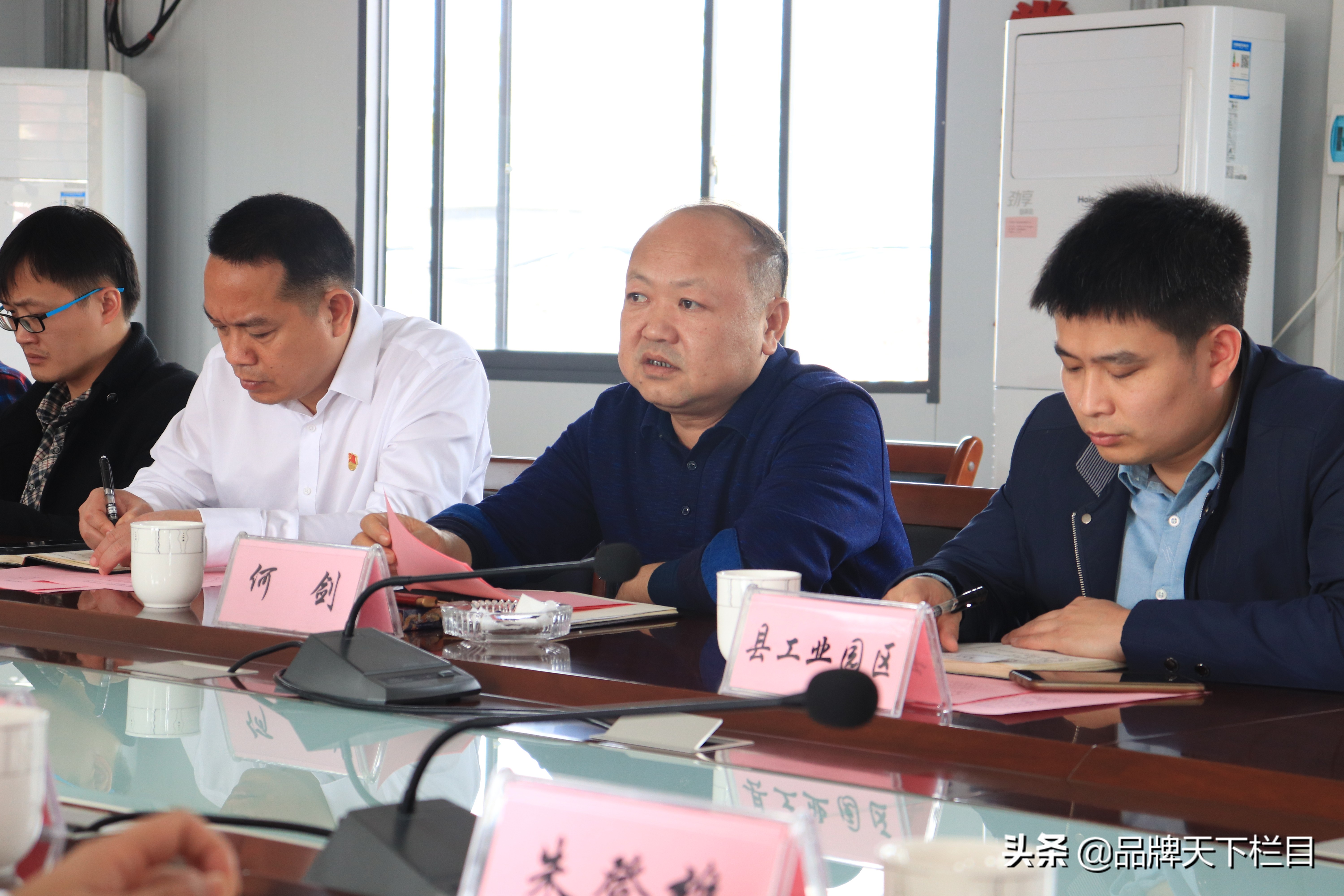 中安海博董事长唐文平先生一行考察平南县