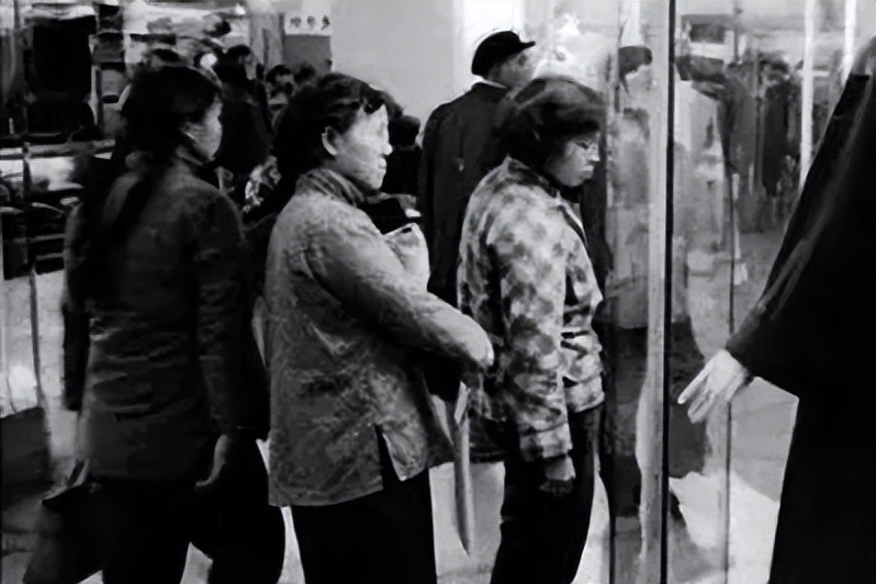 中国年营收最高的10家商场,1996年的全国销售额top10商场