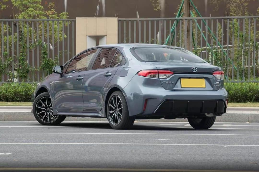 奉劝你们别“唱衰”日系车了,我家换了3台混动车,还是丰田耐用