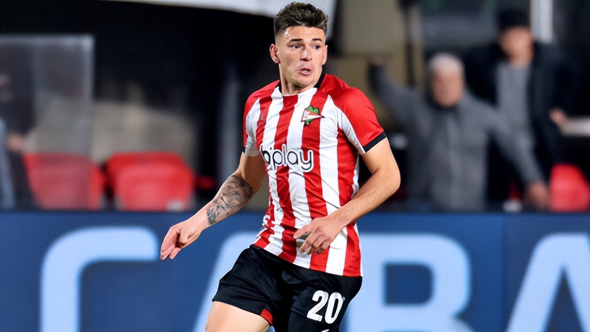 「出奇体育」自由杯福塔雷萨vs拉普拉塔大学生主队锋无力问题严峻