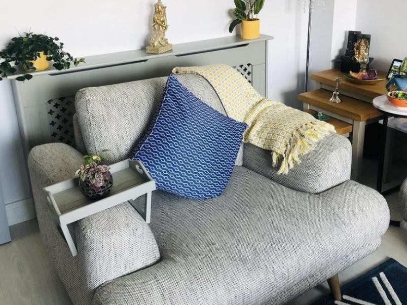 客厅沙发上到处都是衣服怎么办,沙发上一堆衣服怎么处理