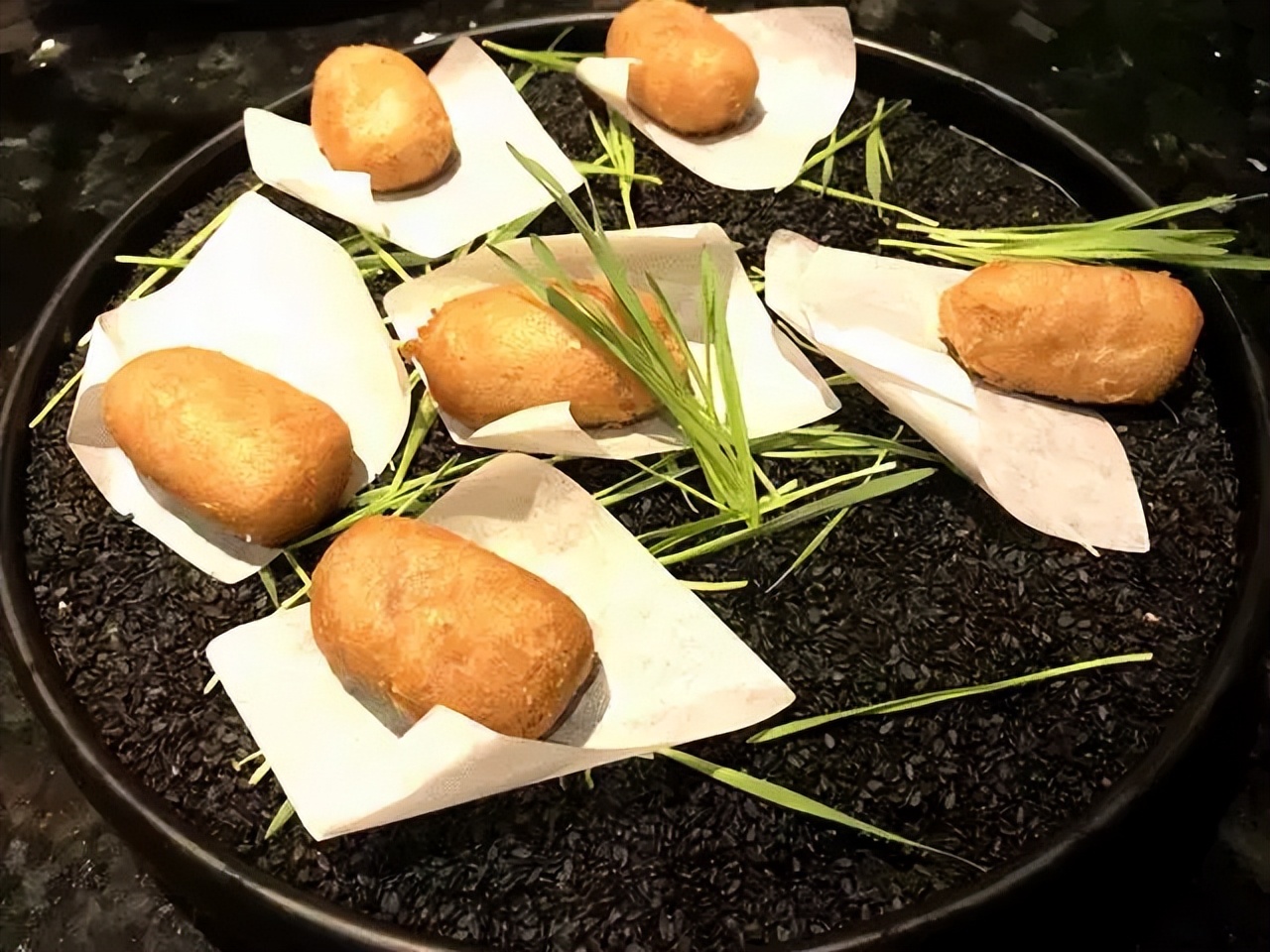 江湖上最霸气菜名,最个性的江湖菜店名