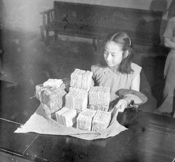 民国时期的小黄鱼是多少两,民国小黄鱼算古董还是普通黄金