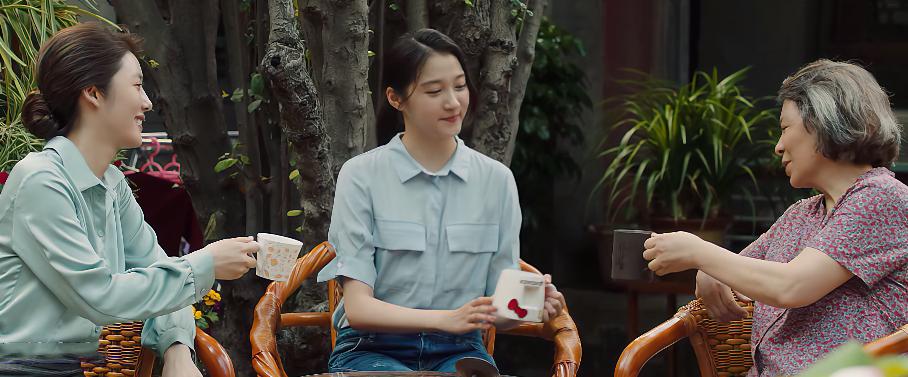 好家伙！赵露思《胡同》差评不断，观众的差评理由出奇一致