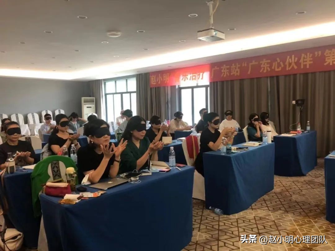 焦虑失眠听什么音乐,能够治疗抑郁焦虑情绪的音乐