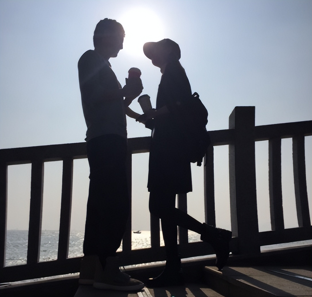 高斯王阳结婚照 (高斯王阳照片)