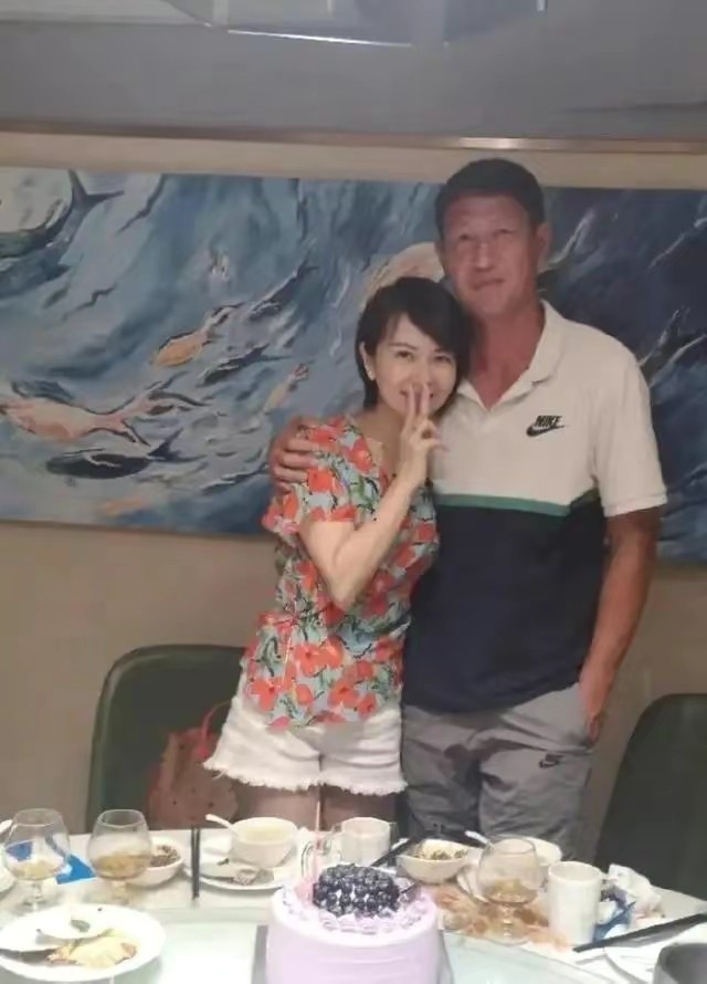 甘萍与黎兵现居成都吗,甘萍和黎兵夫妇