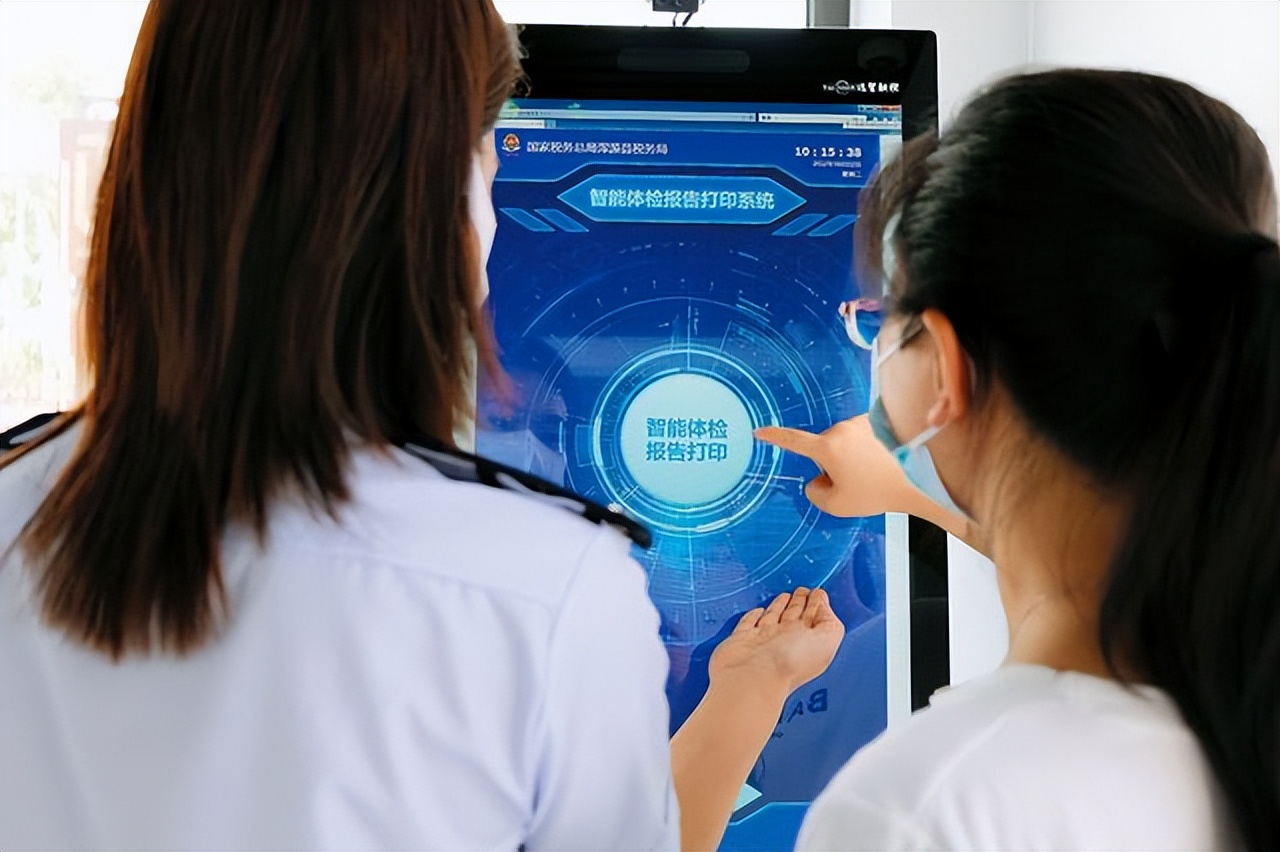 税务局严格落实政策优化纳税服务,税务局精细服务降低涉税风险措施