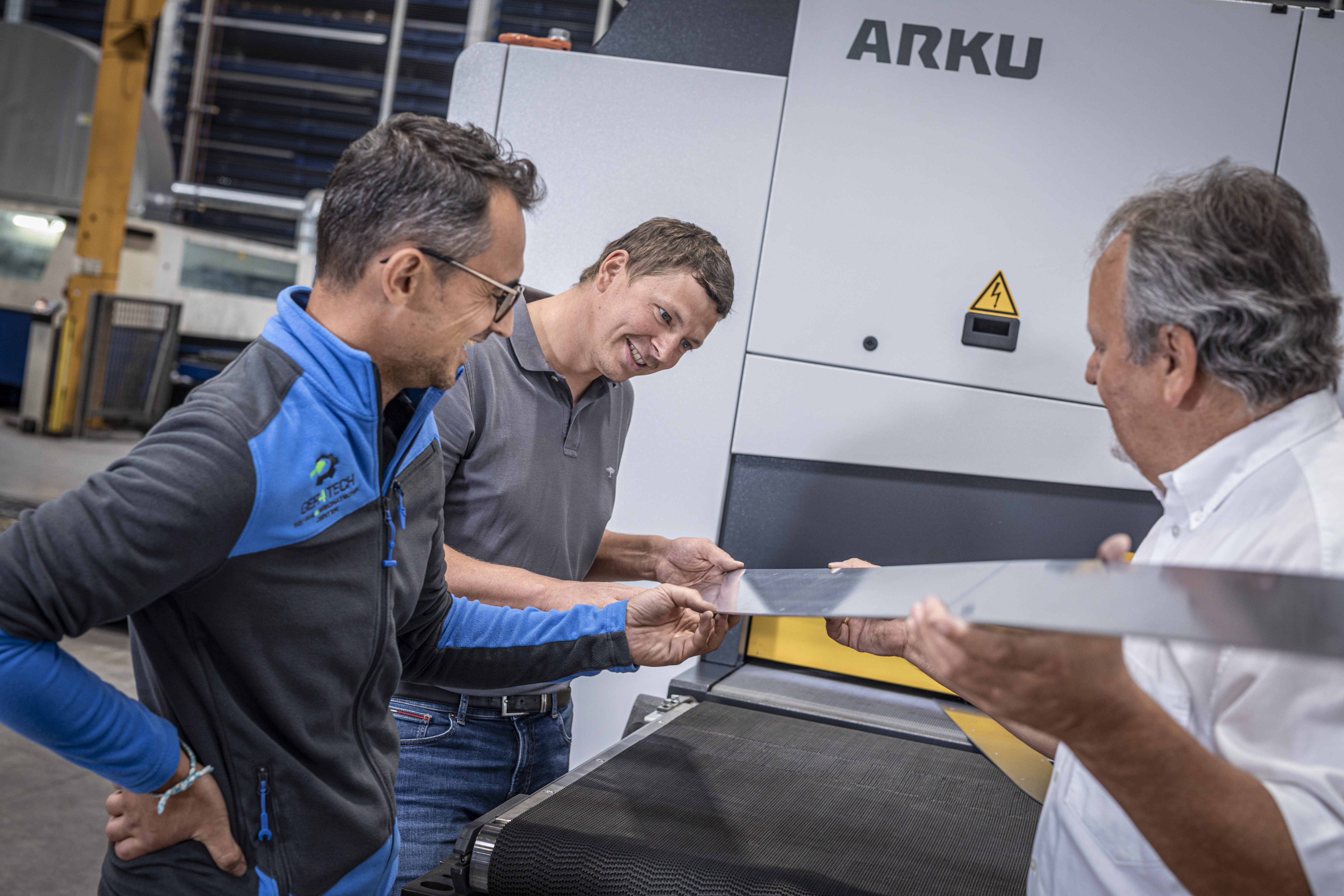 去毛刺机工业,异形式去毛刺机