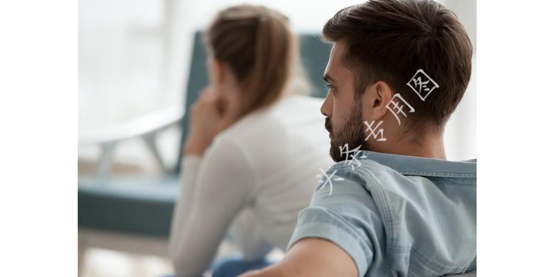 年年过生日女儿都迟到,今年我去接她,到门口后我愣了,默默离开