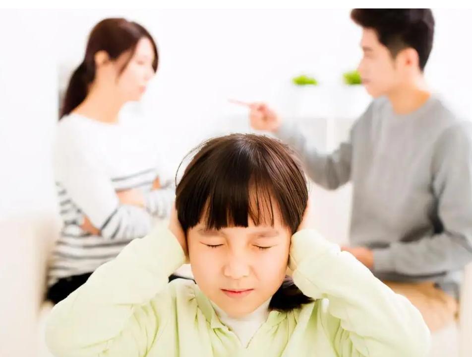 “吃不起就别买，自我感动绑架谁”，一颗芒果引发的母爱翻车