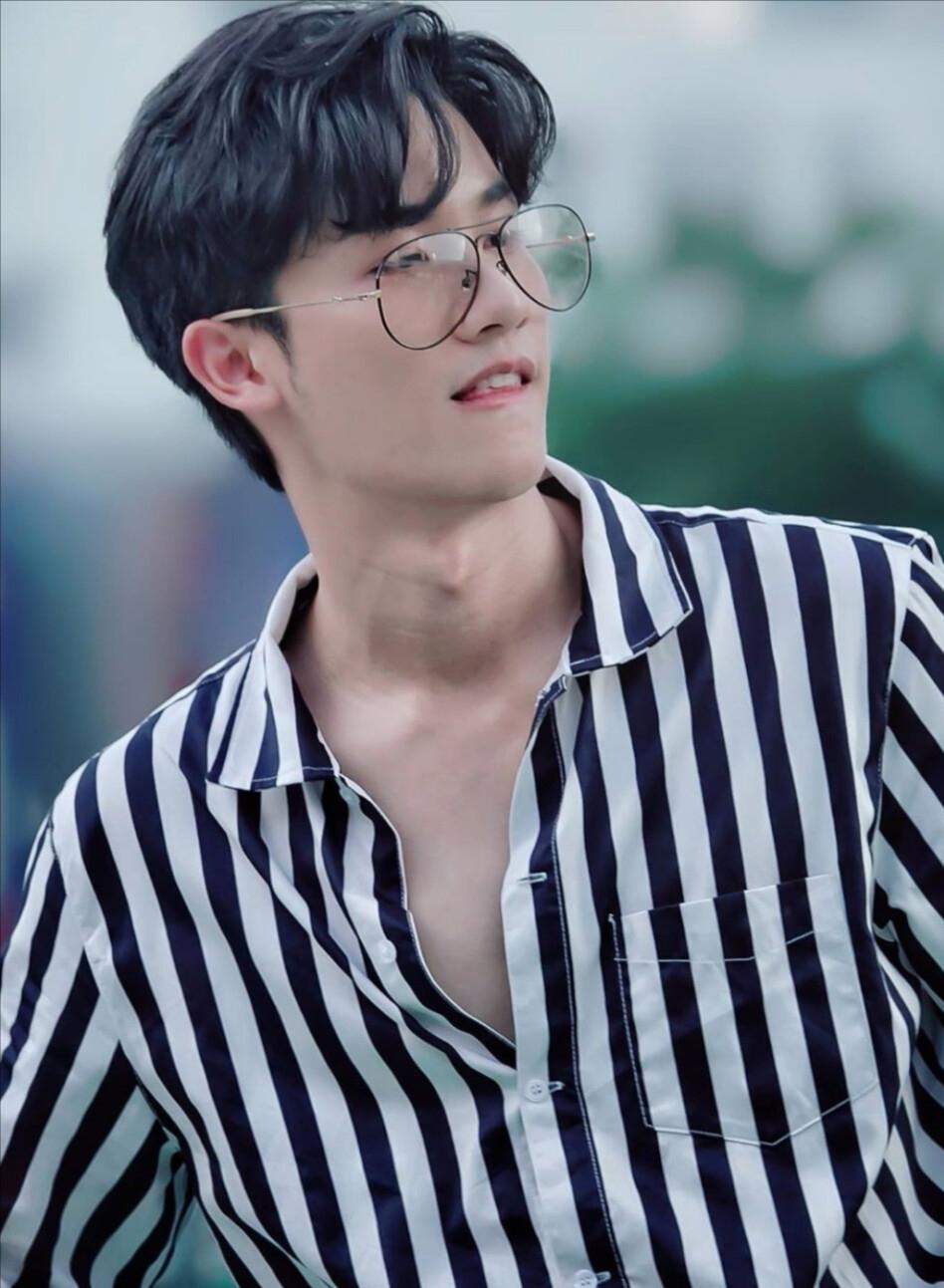 他泰一眼万年的外观2：南农的酒窝，呆的喉结，普明的耳边痣