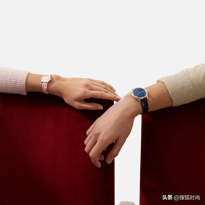 迪丽热巴生日蔡徐坤送祝福,情人节送玫瑰花怎么表白