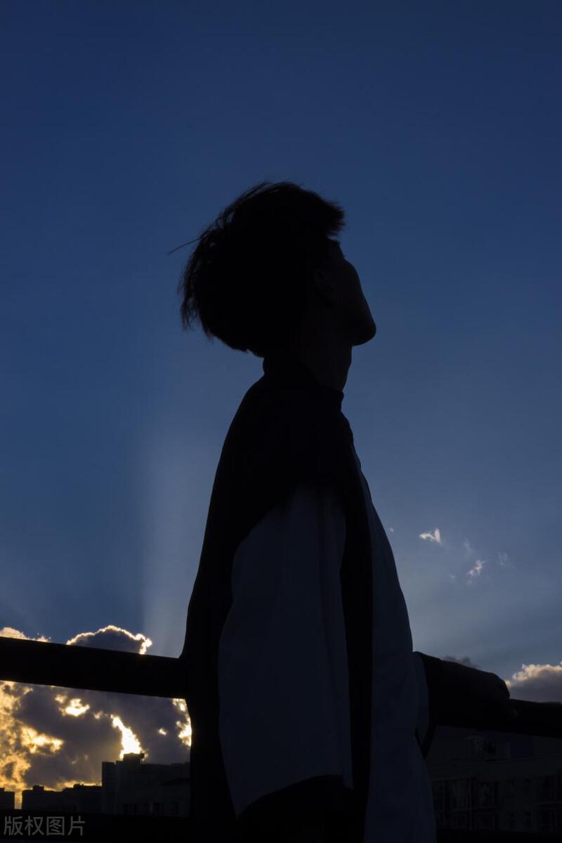 十岁孩子不敢在学校上厕所,一年级学生在校不敢去小便怎么办