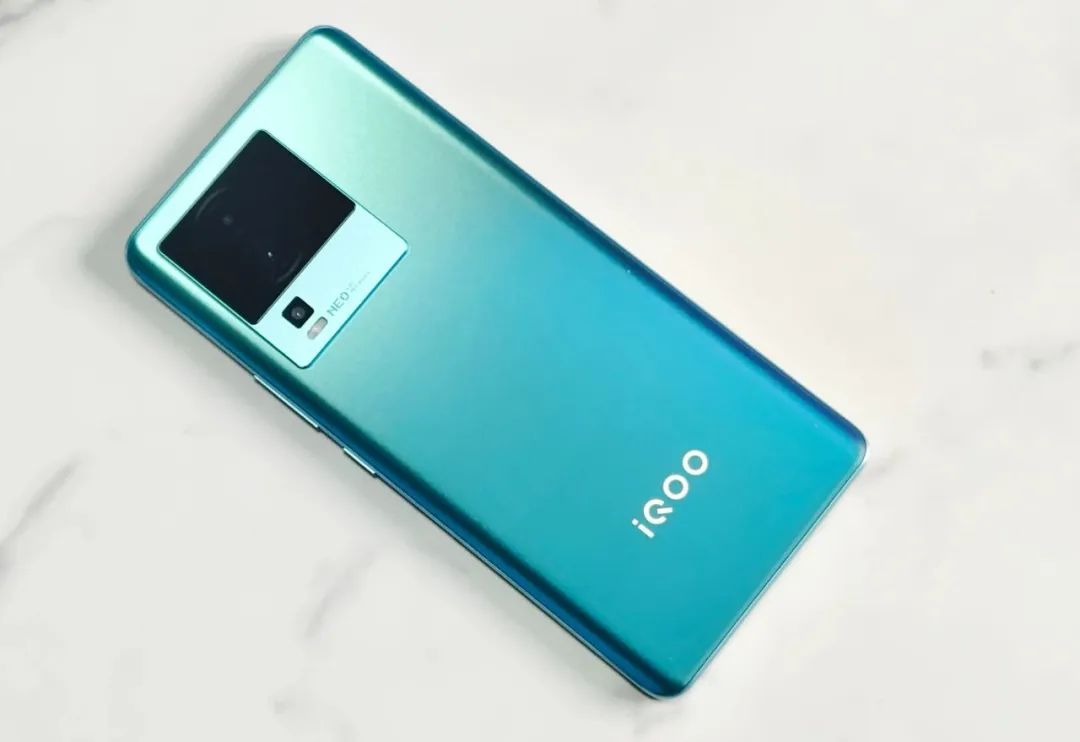 性价比超高的iq系列,iqoo低价高配手机