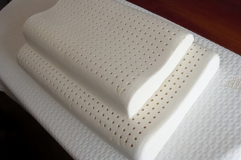 乳胶枕的产品测评,乳胶枕好的是不是很软