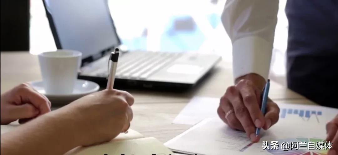 银行卡被吞教你一招5秒取回,银行卡被吞了会自动吞卡