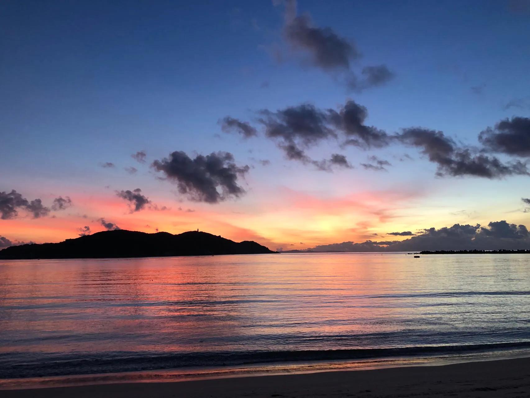 三亚大东海海滩浴场,除了三亚的海还有哪儿的海好玩