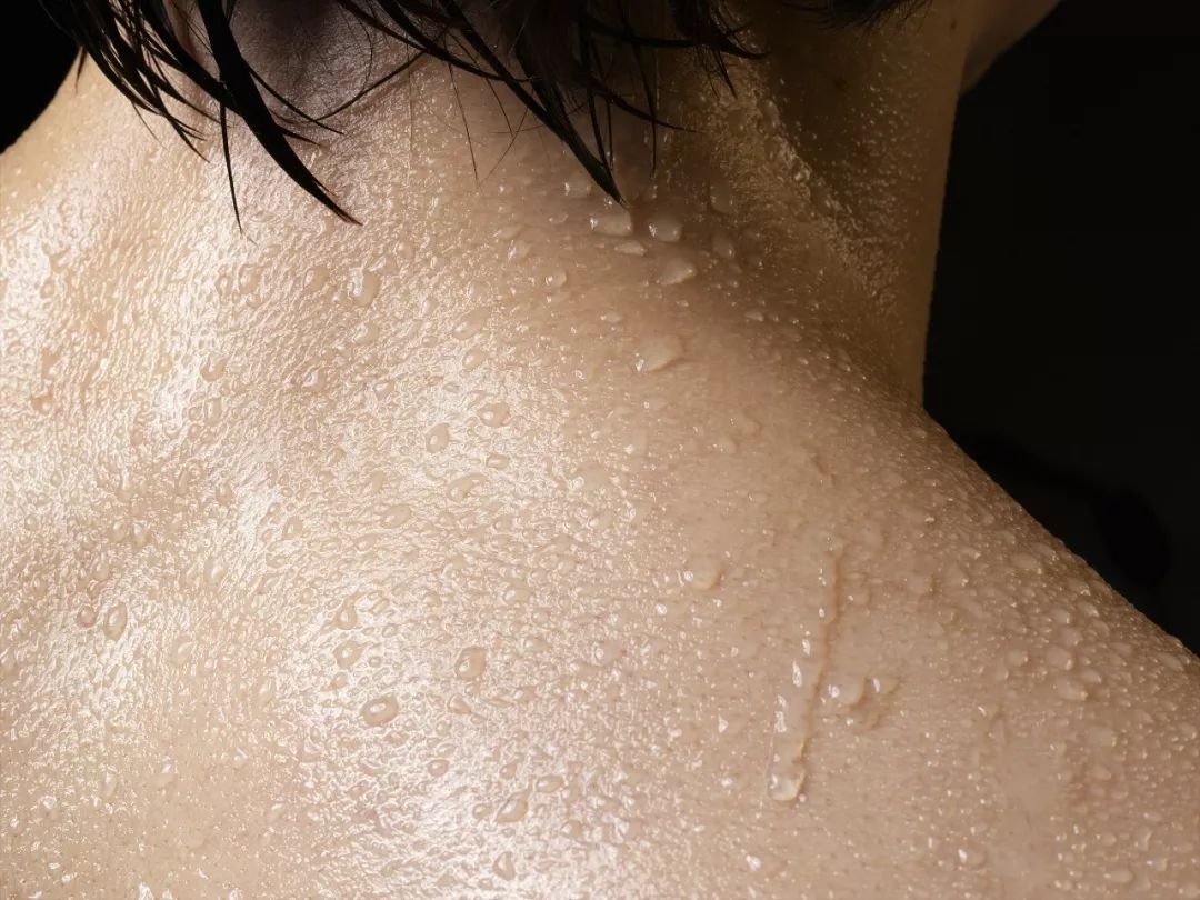 吃什么中药调理肝热,满头大汗吃什么调理