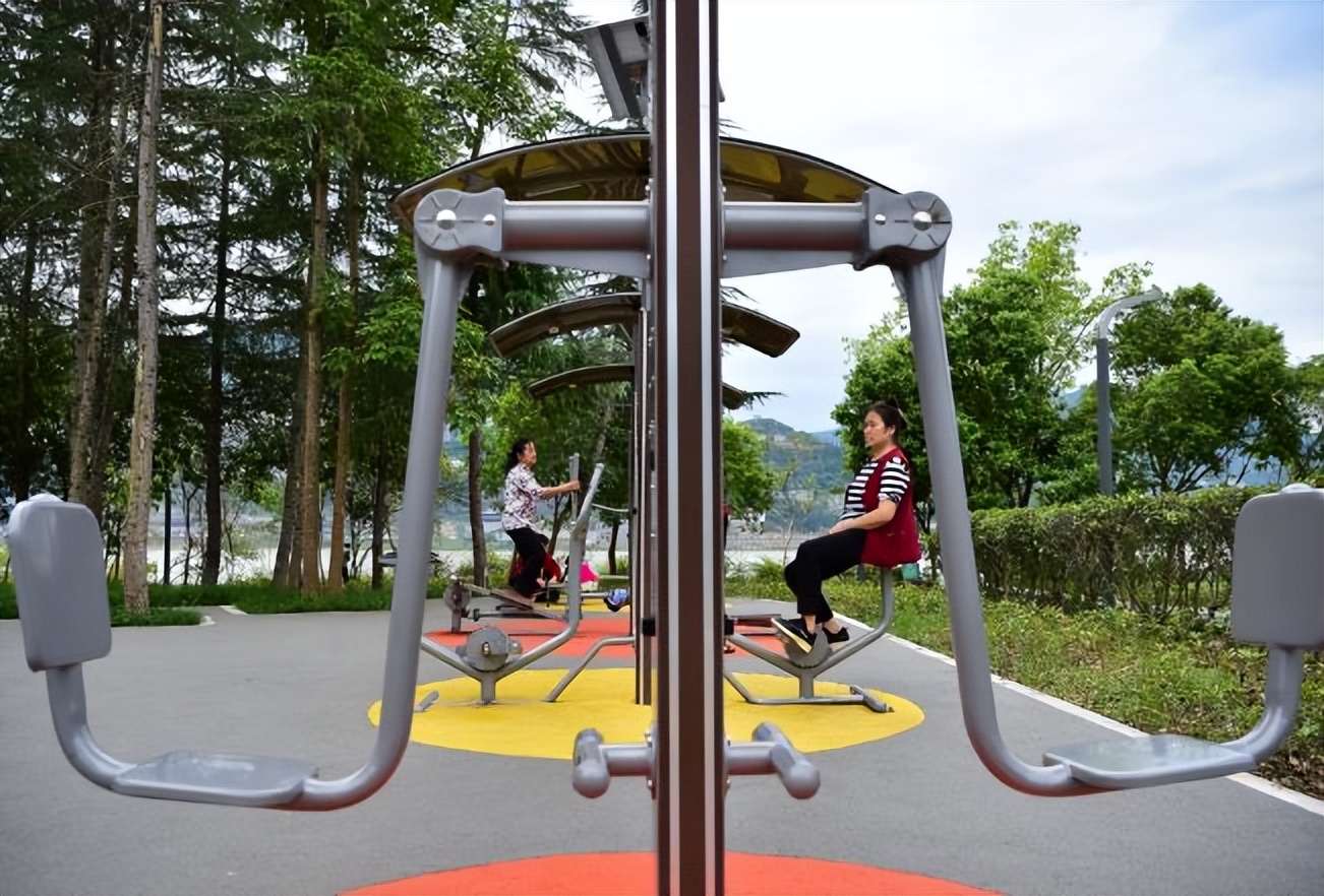 奋斗新征程非凡十年,奋进新时代建功新征程非凡十年